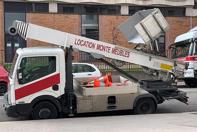 Déménagement par fenêtre Vincennes 94300